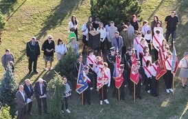 "Honorowy Obywatel Gminy Ił&oacute;w" Śp. Marian i Henryk Popielarek 112
