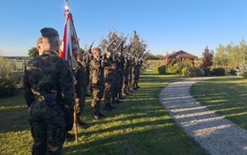 "Honorowy Obywatel Gminy Ił&oacute;w" Śp. Marian i Henryk Popielarek 124